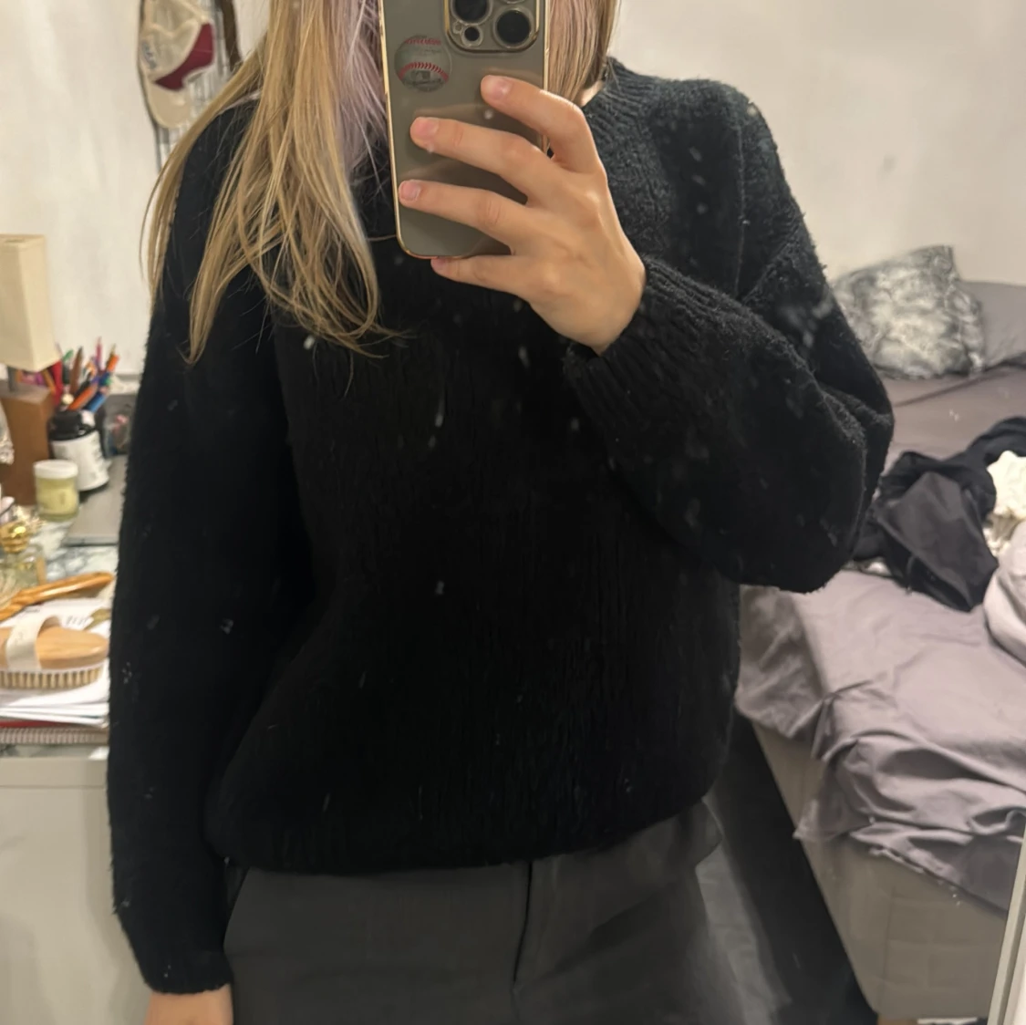 Svart stickad tröja med rund hals Chelsea