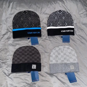 Mössor - Snygga mössor av topp kvalité, skriv för flera bilder eller annat! Fraktar snabbt efter köp 🚚