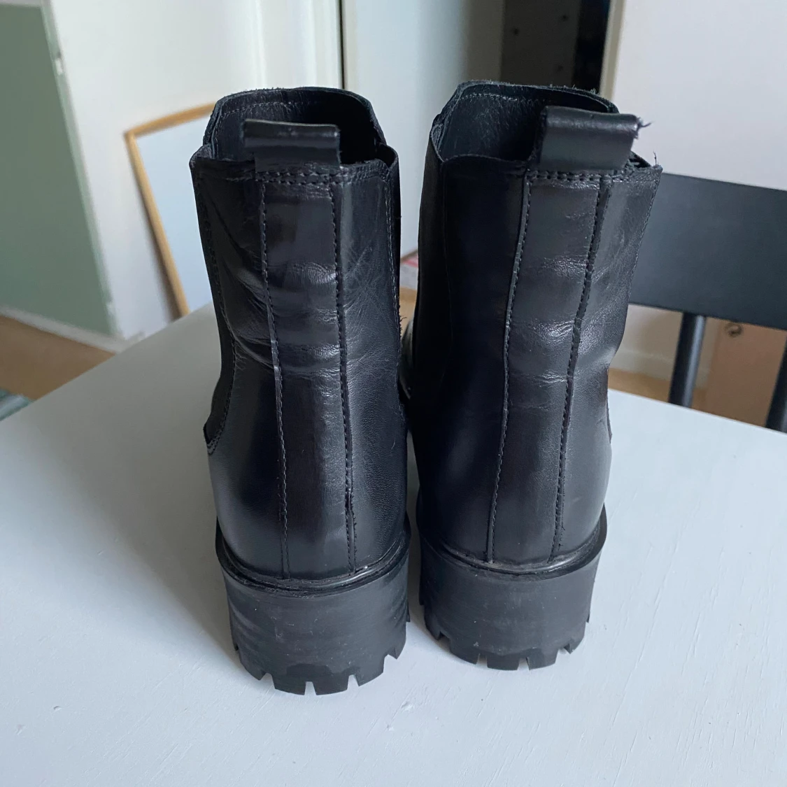 Svarta chelsea boots i skinn - 2