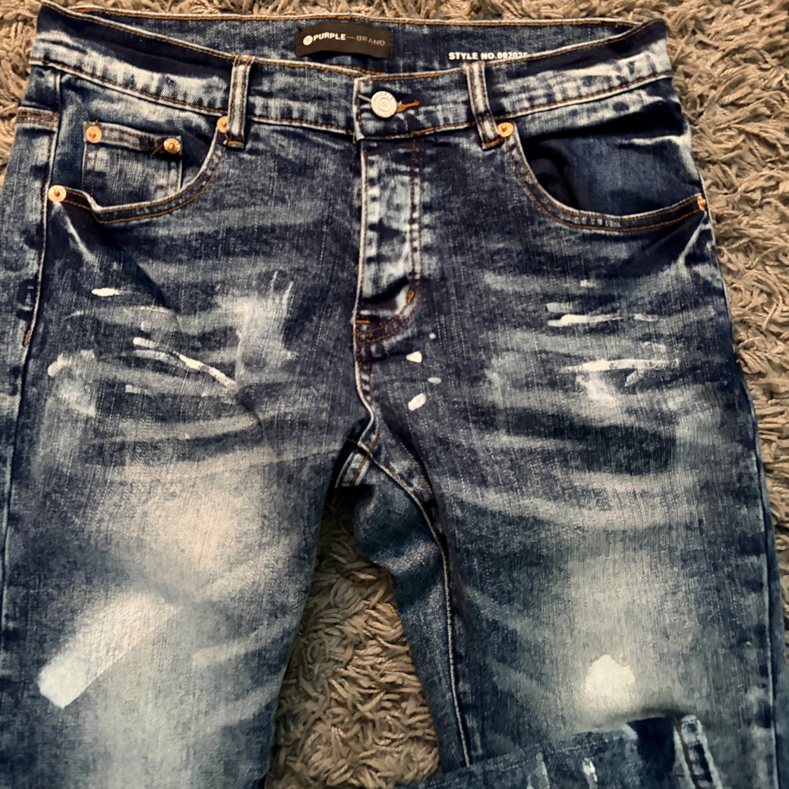 Blå distressed jeans från Purple Brand - 1