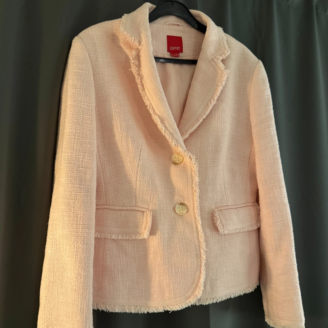 Rosa kavaj från Esprit 