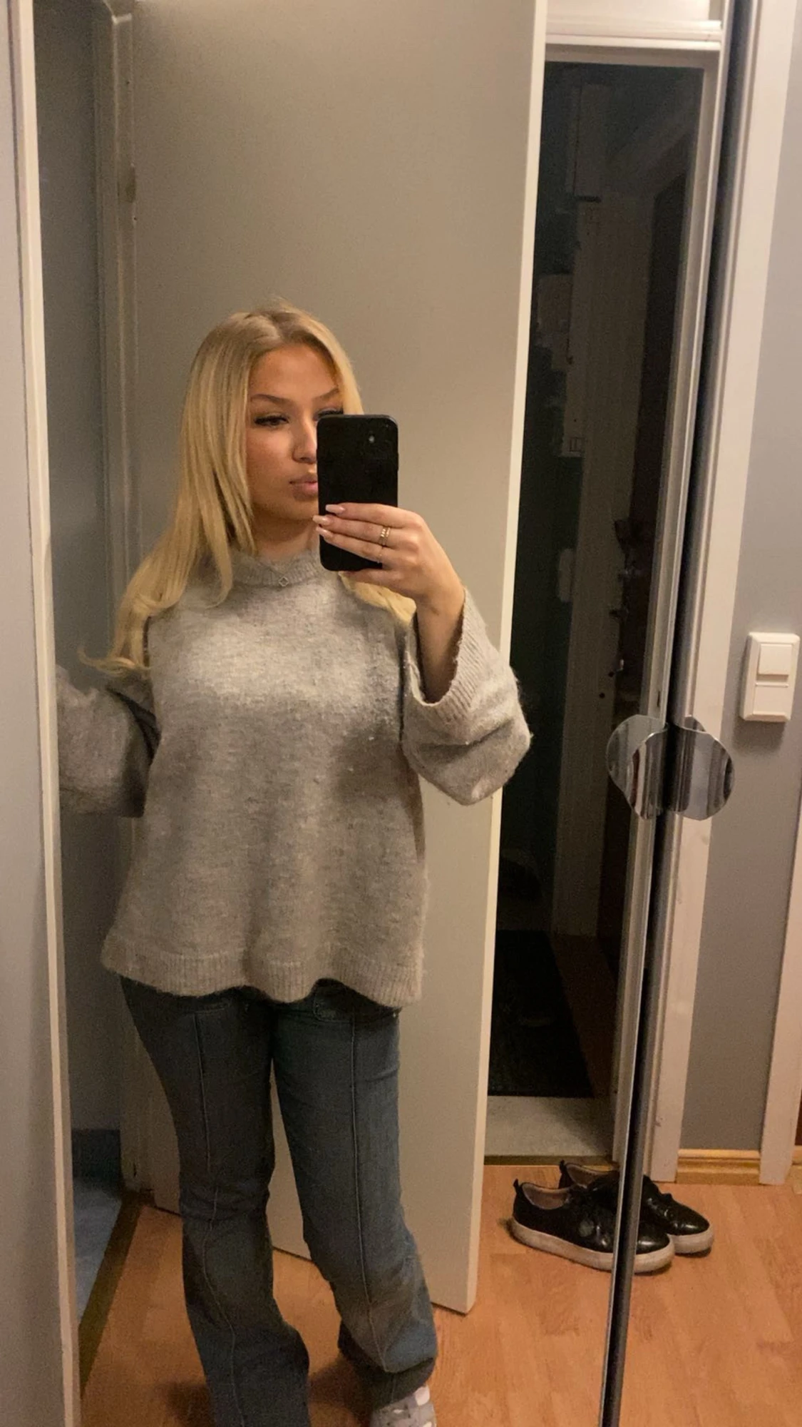 Grå oversized stickad tröja