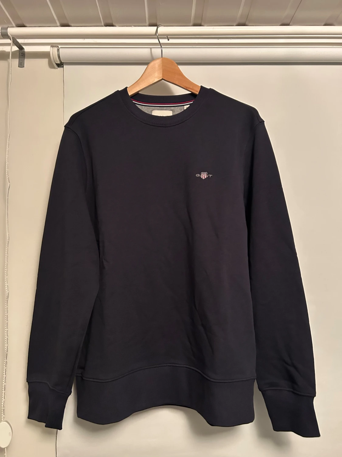 Mörkblå tröja från Gant M 