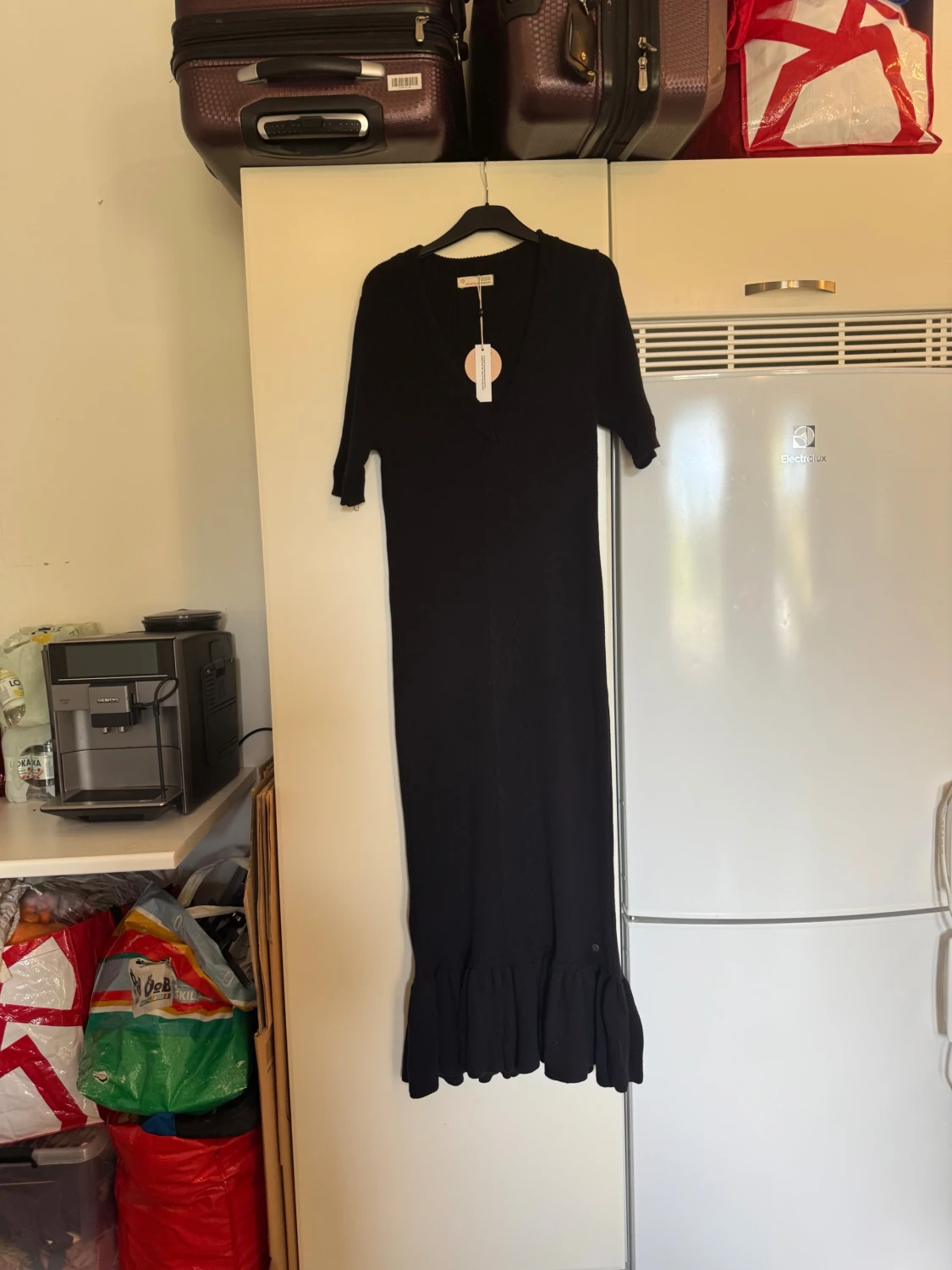 Svart lång stickad klänning Odd Molly