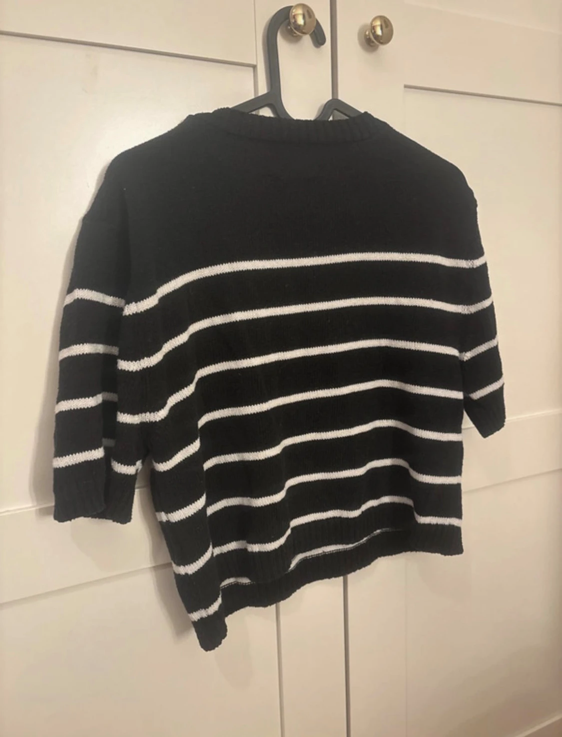 Svartvit randig stickad tröja H&M - 2