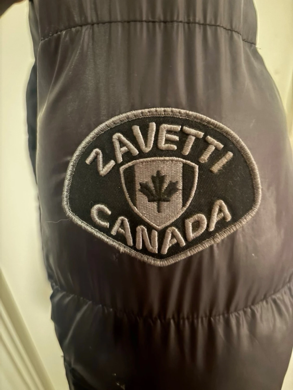 Svart pufferjacka från Zavetti Canada - 2