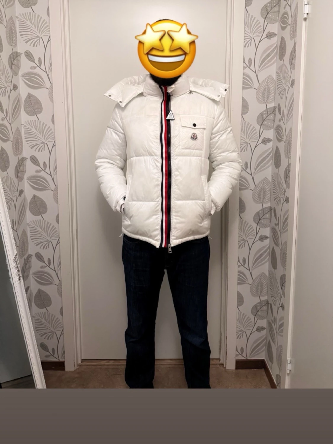 Vit pufferjacka från Moncler - 1
