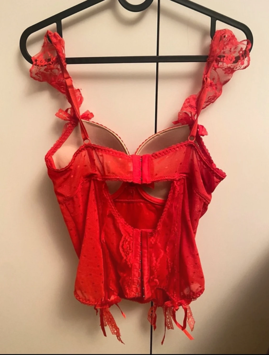 Röd spetsväst från Soleil Sucre - 2