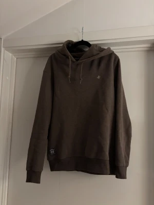 Morris Hoodie  - En riktigt skön Morris hoodie i storlek S. Nästan aldrig använd