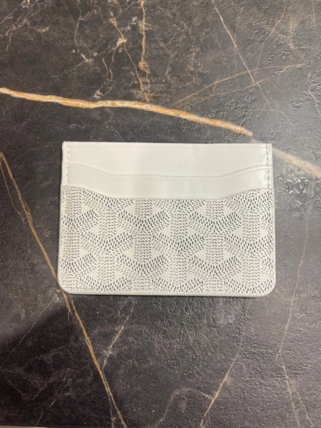 Vit plånbok  - 1
