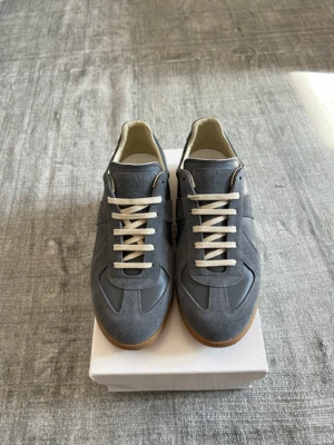 Maison Margiela Gats - Maison Margiela sneakers i sällsynt färg, allt OG ingår.