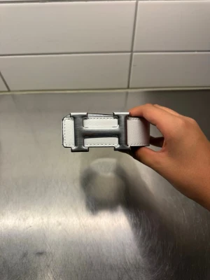 H bälte vit storlek 115 - H bälte vit storlek 115