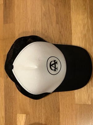 Allcap1 keps - Bra skick men använder ej längee