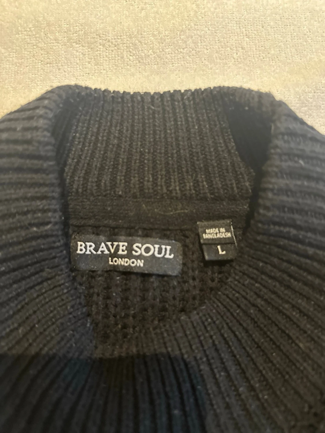 Svart ribbad stickad tröja Brave Soul - 1