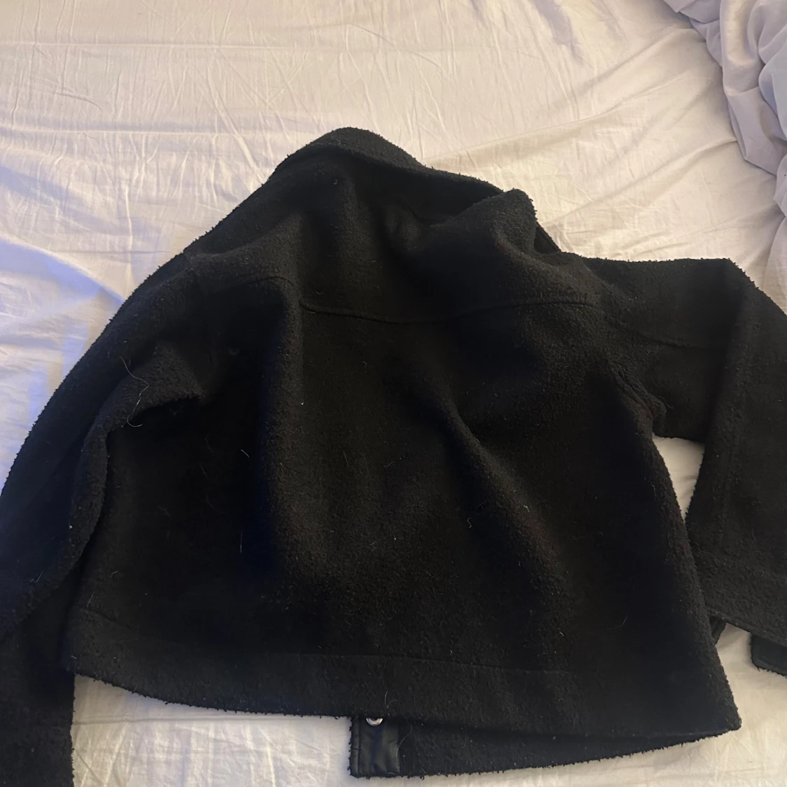 Svart teddyjacka från Vero Moda - 3