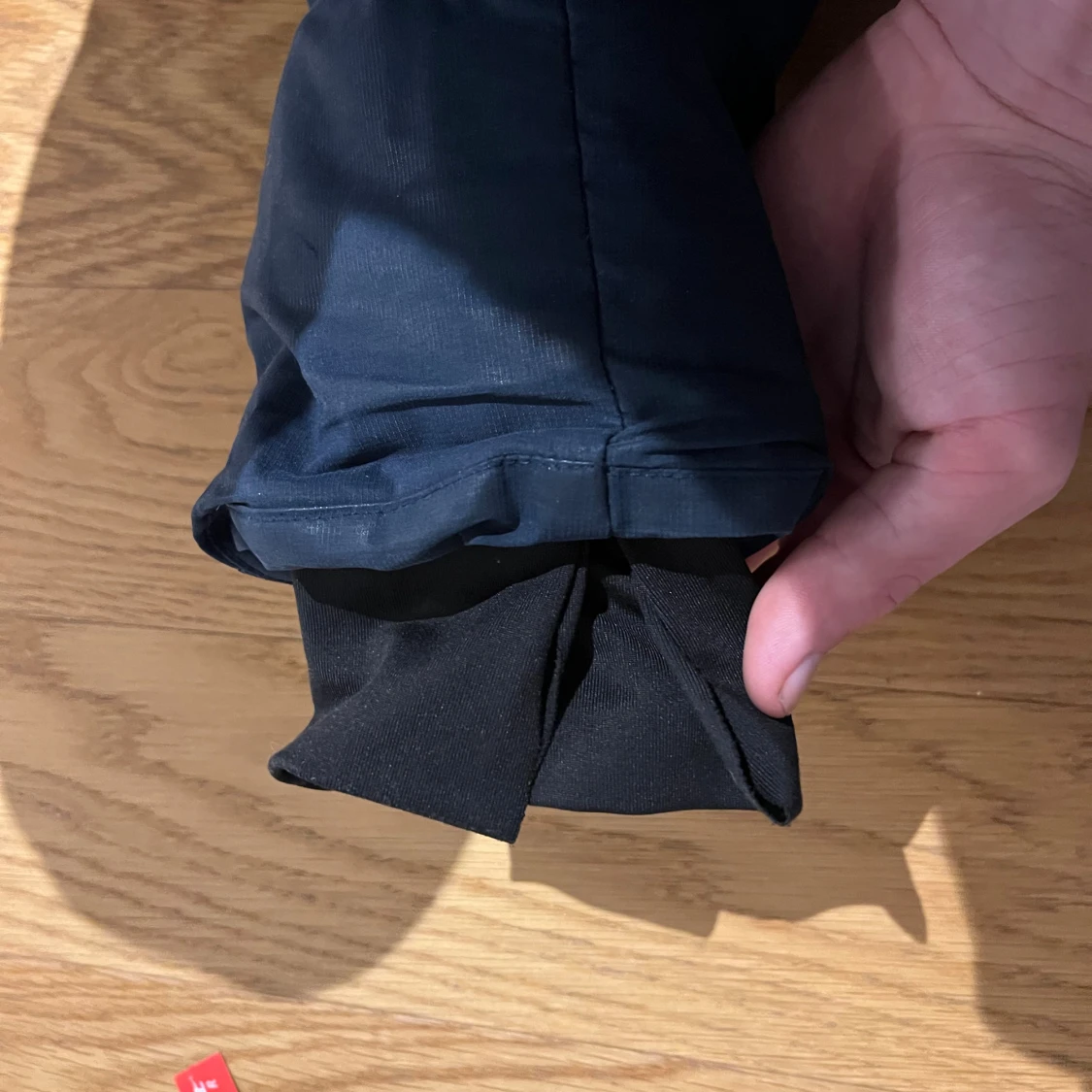 Mörkblå pufferjacka från A Day's March - 4