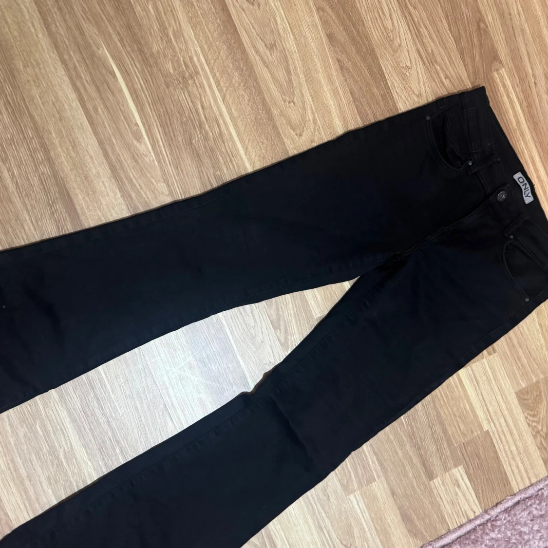 Svarta bootcut jeans från ONLY - 1