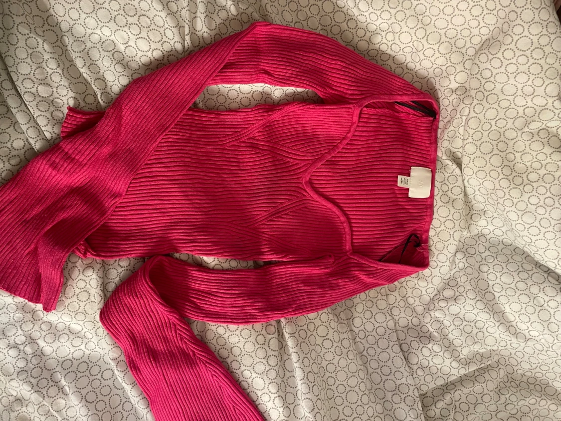 Ribbad rosa långärmad topp från H&M - 1