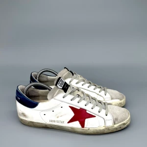 Golden Goose Skor | 42 - Golden Goose Superstar Sneakers | Bra skick | Storlek 42 | Endast skorna ingår | INGA BYTEN | Fraktar spårbart eller möts upp i Täby 