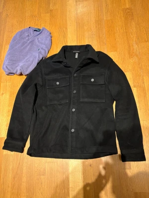 Overshirt + gratis Ralph Lauren tröja - Sjukt snygg overshirt med en Ralph Lauren tröja gratis på köpet😁
