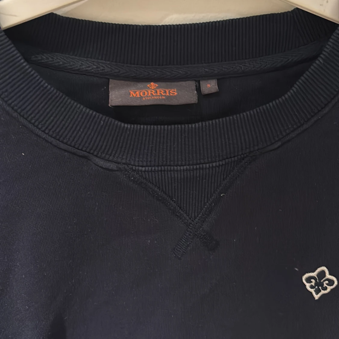 Marinblå sweatshirt från Morris - 1