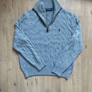 Ralph Lauren quarter zip - Utmärkt skick, skönt bomulls material Storlek M Hör av er om ni funderar på något