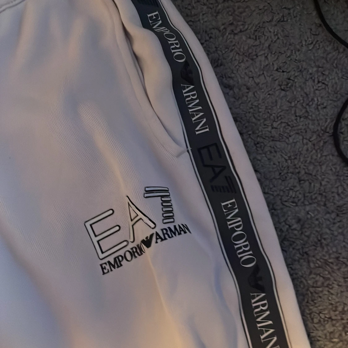 Vita mjukisbyxor EA7 Emporio Armani - 1