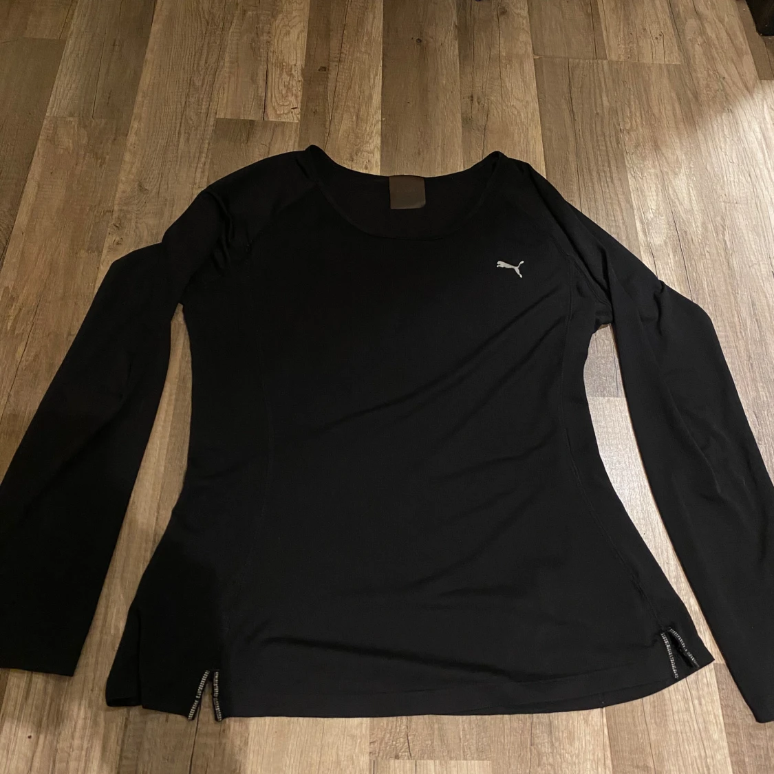 Svart långärmad träningströja Puma - 1