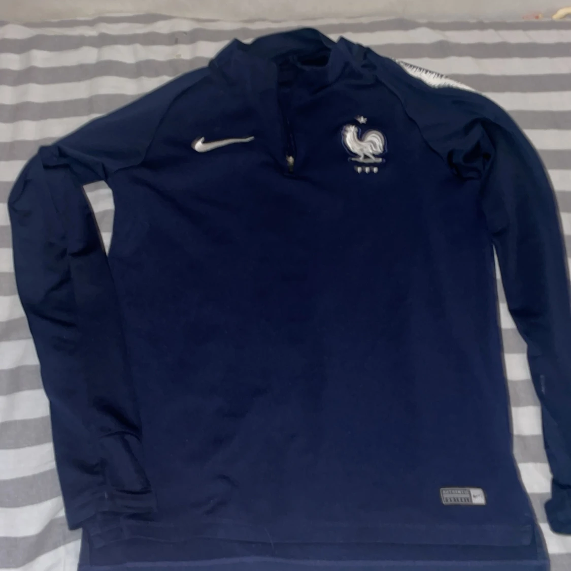 Blå långärmad Nike Frankrike-tröja