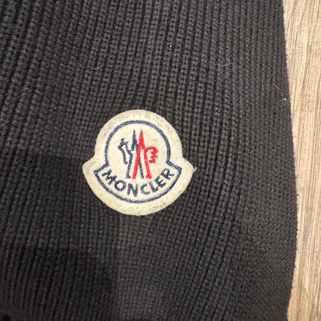 Svart Moncler pufferjacka - 1