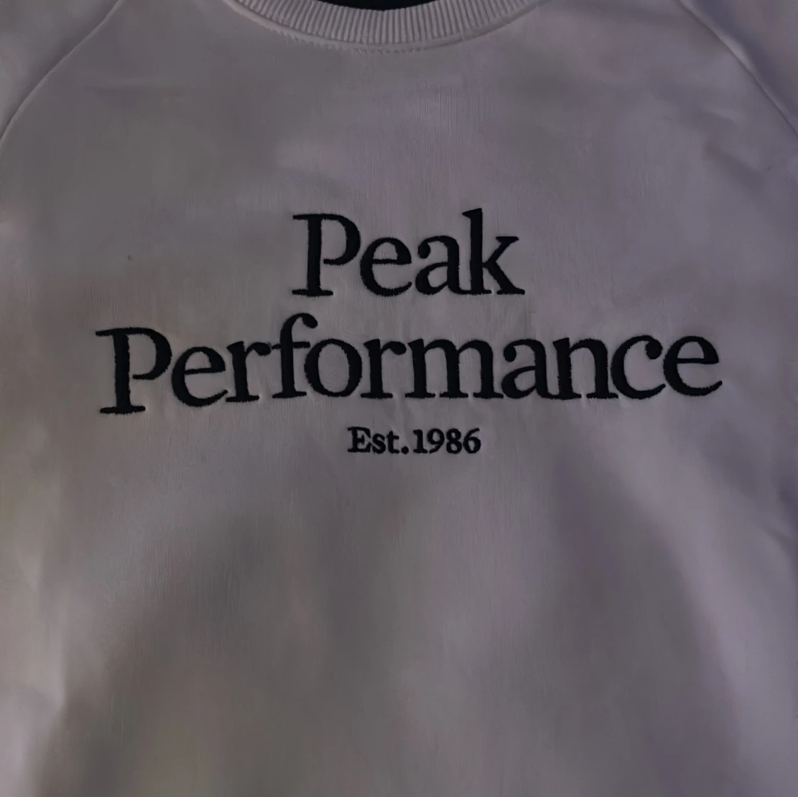 Vit sweatshirt från Peak Performance - 1