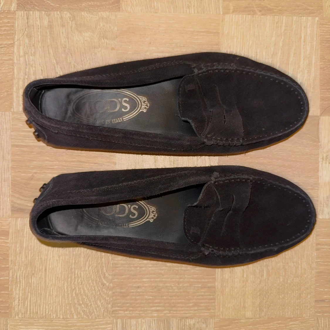 Svarta mockaloafers från Tod's - 2