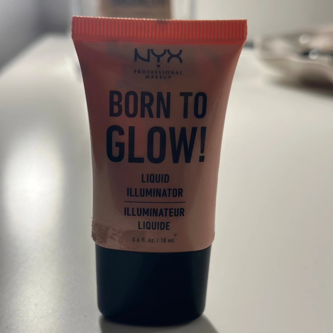 NYX Born To Glow Liquid Highlighter
