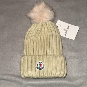 Mössa mon cler - Helt ny