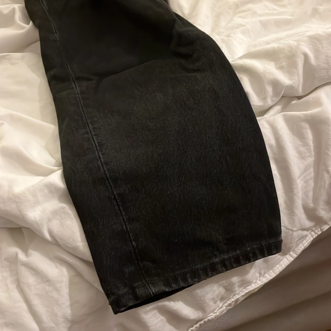 Svarta Barrel jeans från Weekday 32/32 - 1