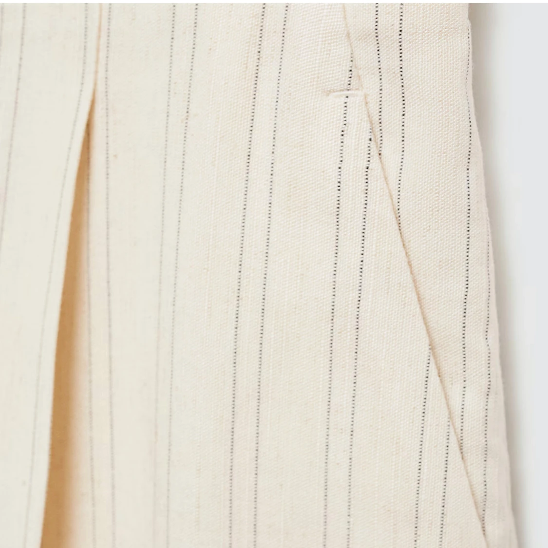 Randiga ljusa linnebyxor - 3