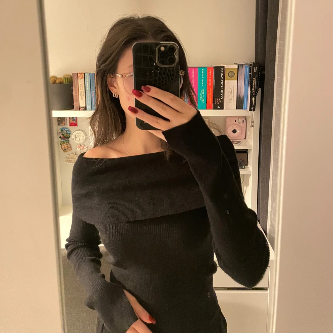 Svart offshoulder tröja - 1