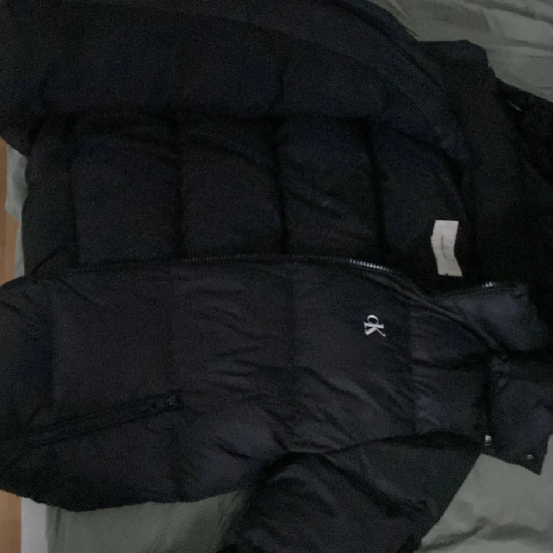 Svart pufferjacka från Calvin Klein Jeans - 3