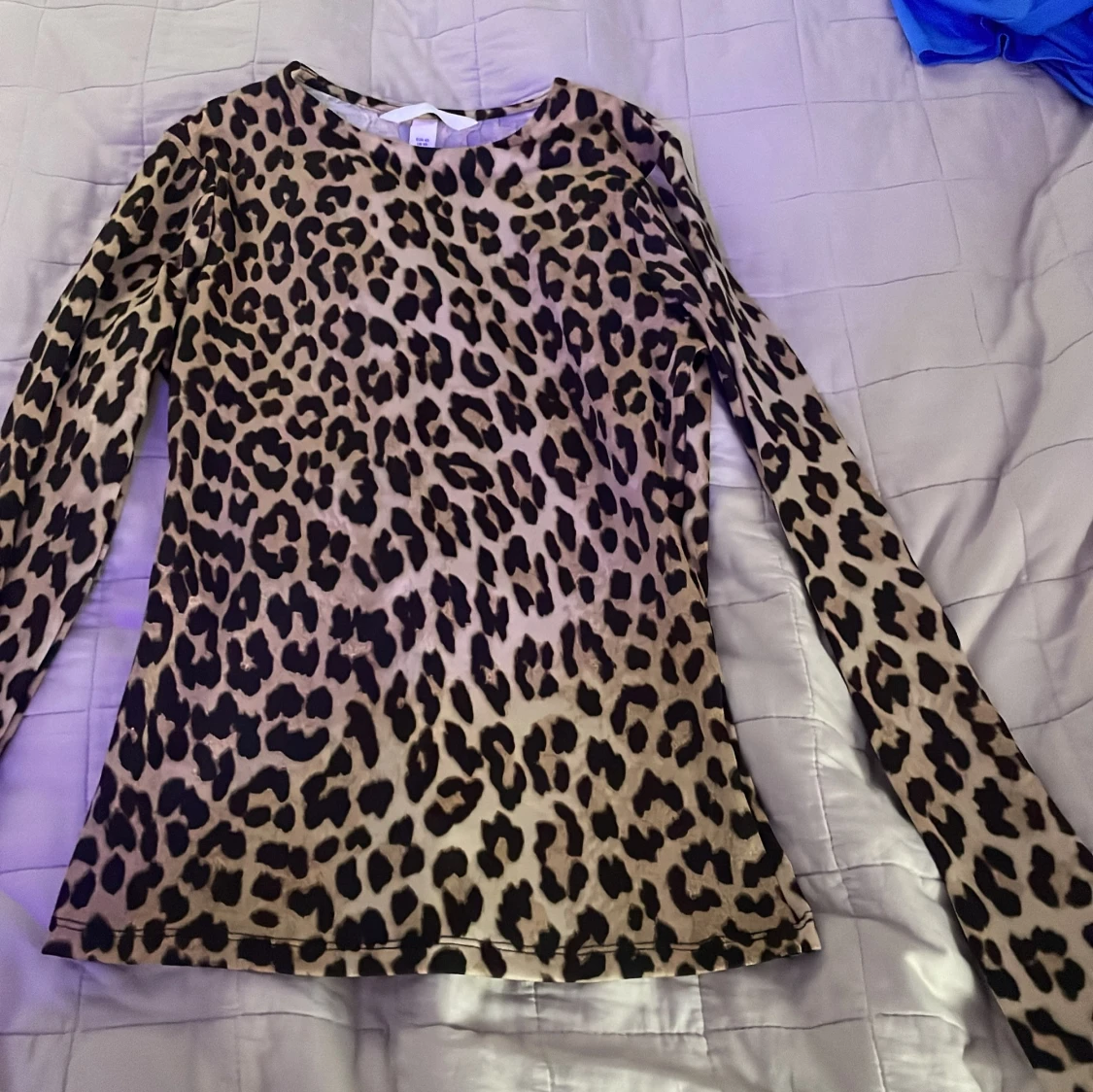 Leopardmönstrad långärmad topp H&M XS