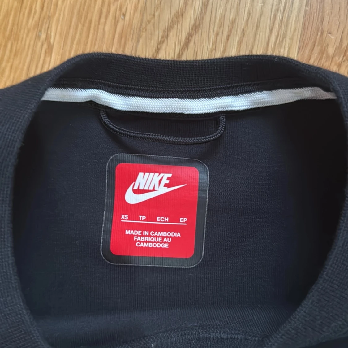 Svart tröja från Nike  - 1