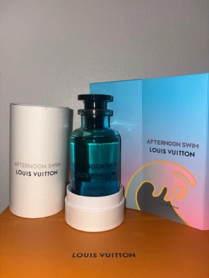 Louis Vuitton AfterNoonSwim  - Hej säljer en 100 ml flaska, Louis Vuitton afternoonswim fräsch mandarin och en bra dopp i havet🤫