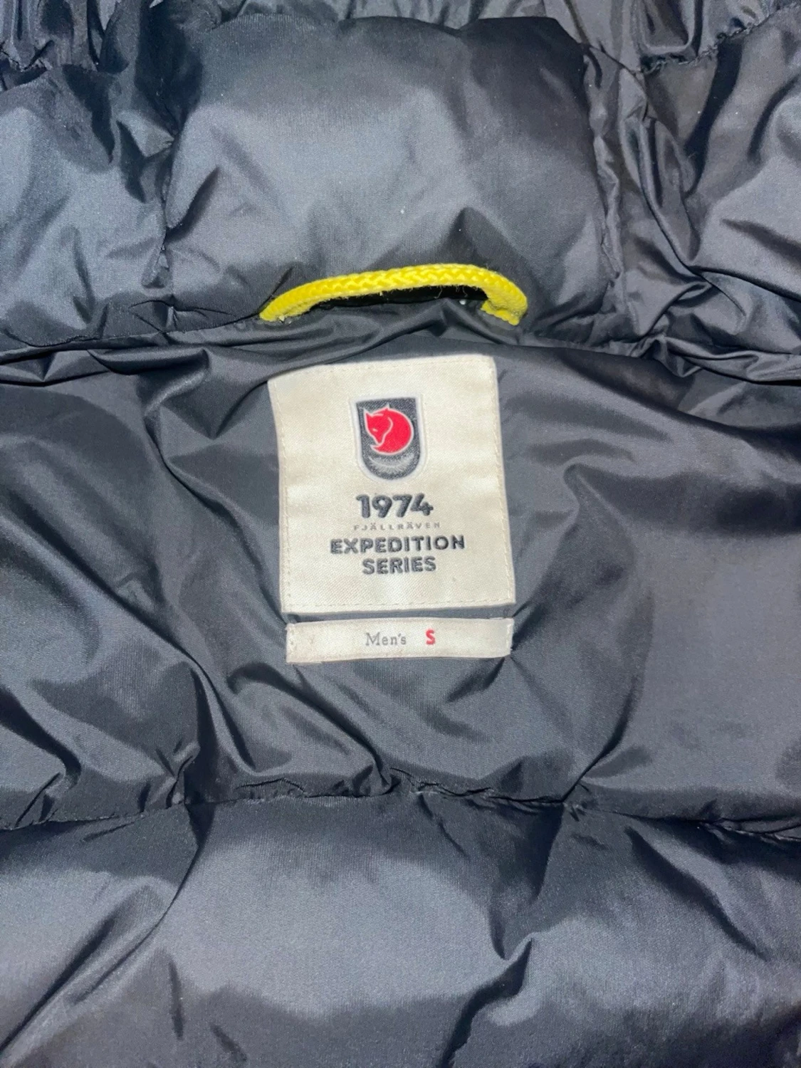 Svart Fjällräven Expedition dunjacka S - 2