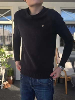 Morris Tröja - Snygg stickad Morriströja i storlek Medium. Lite svagt urtvättad. Skriv om du undrar något! 😄