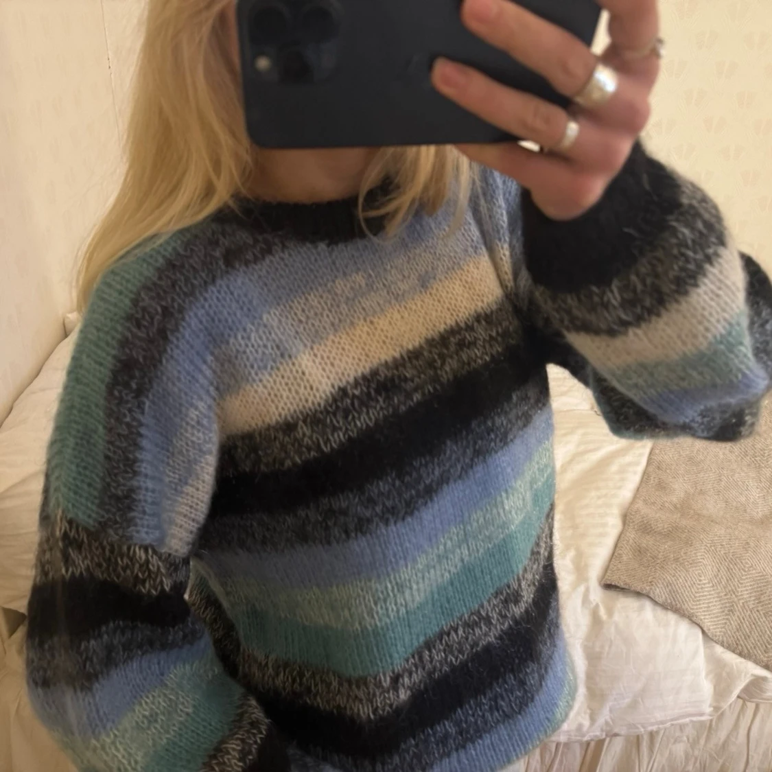 Randig stickad tröja - 4