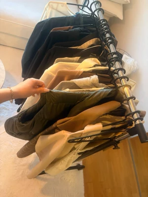 Klädpaket❤️ - Kavaj,Jeans jacka, linne, blusar , kofta, väst 