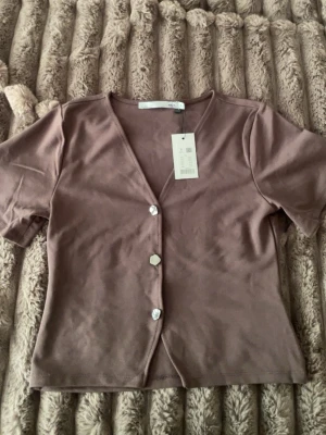 Viral top  - Superfin top från Lager157, ny med prislapp! 