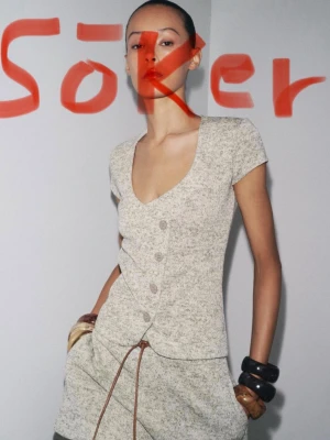 Söker denna topp från Zara💕 - Söker denna topp från Zara eller liknande💕 kan betala bra!