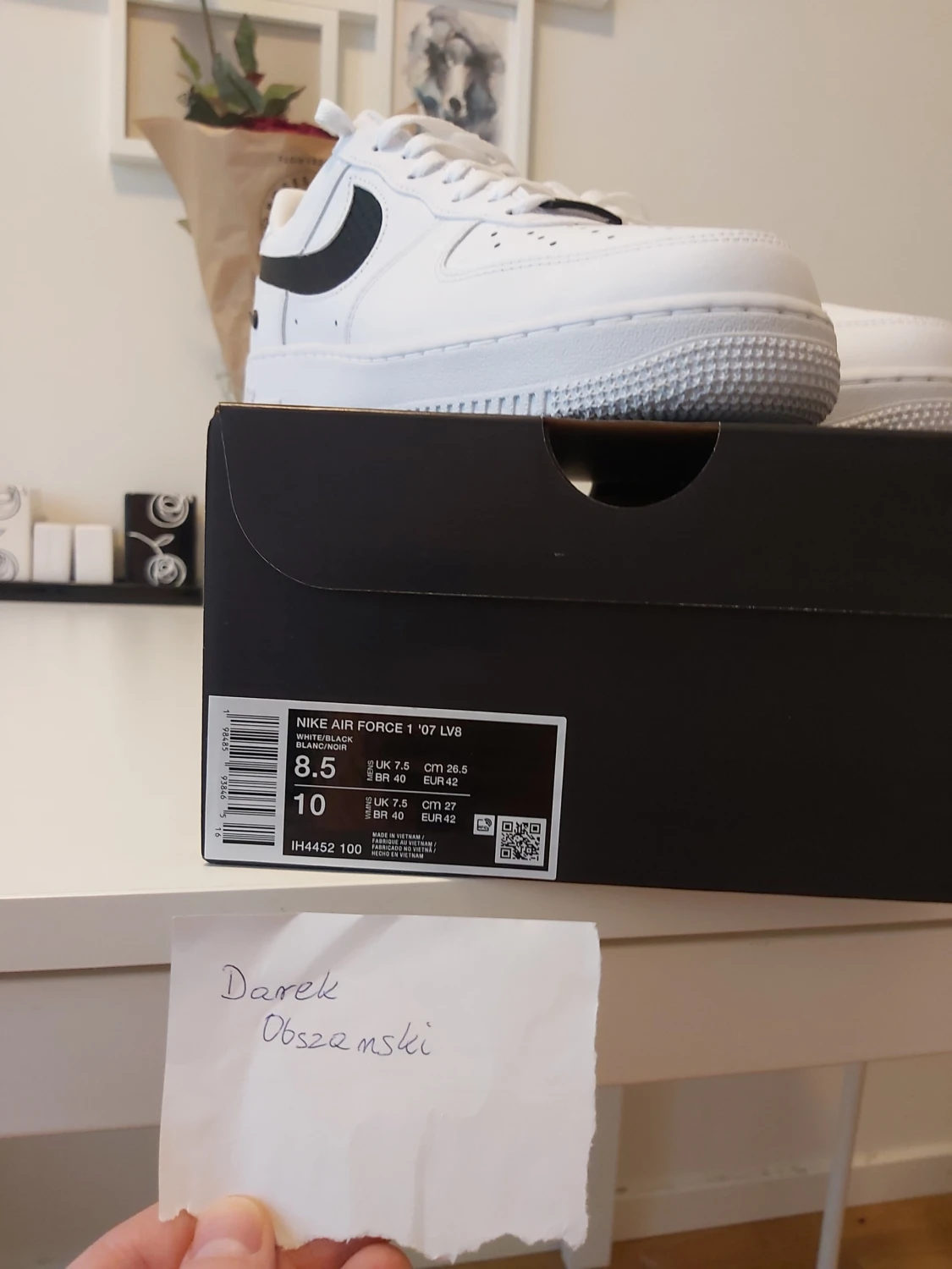 Nike Air Force 1 '07 LV8 vit/svart 42.5 - 3