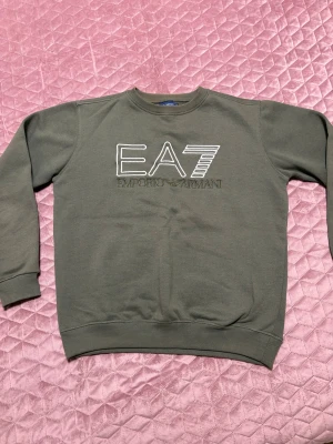 Emporio Armani EA7 sweatshirt  - Emporio Armani EA7 sweatshirt, unique olive Green color, in great condition