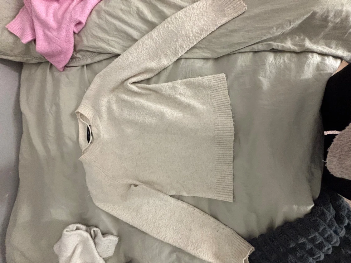 Beige stickad tröja från Vero Moda